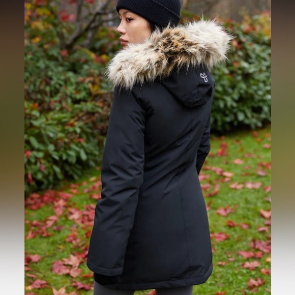 Excellent condition! HUNTER GREEN TNA Goose Down Haven Parka - Picture 2 of 10